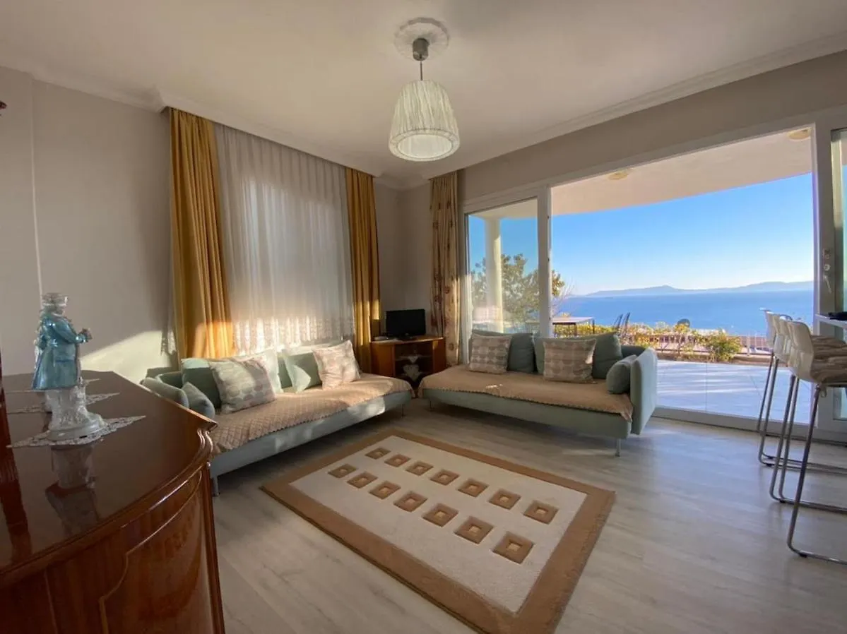 Pitanehouse Villa Dikili